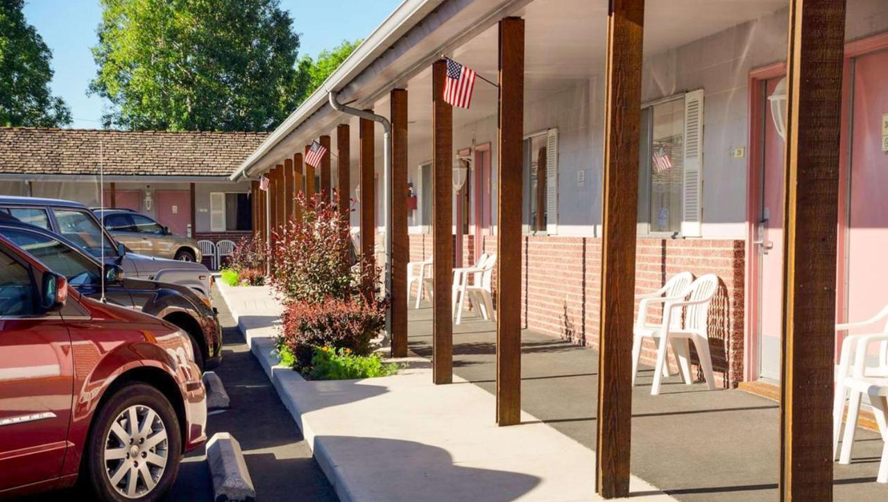 Ruby Inn Bridgeport Bagian luar foto